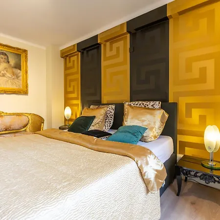 Appartement Centrum 2 *